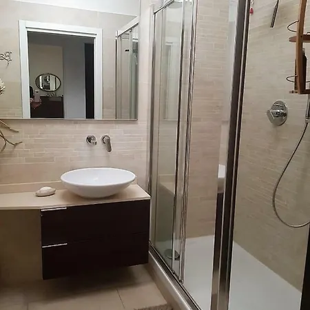 8 Via Giuseppe Vigoni Apartamento